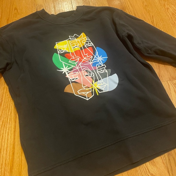Lululemon sweatshirt - Picture 1 of 2